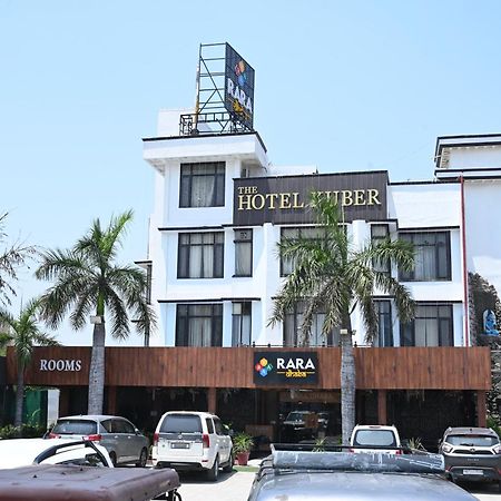 Hotel Kuber Rāi 外观 照片